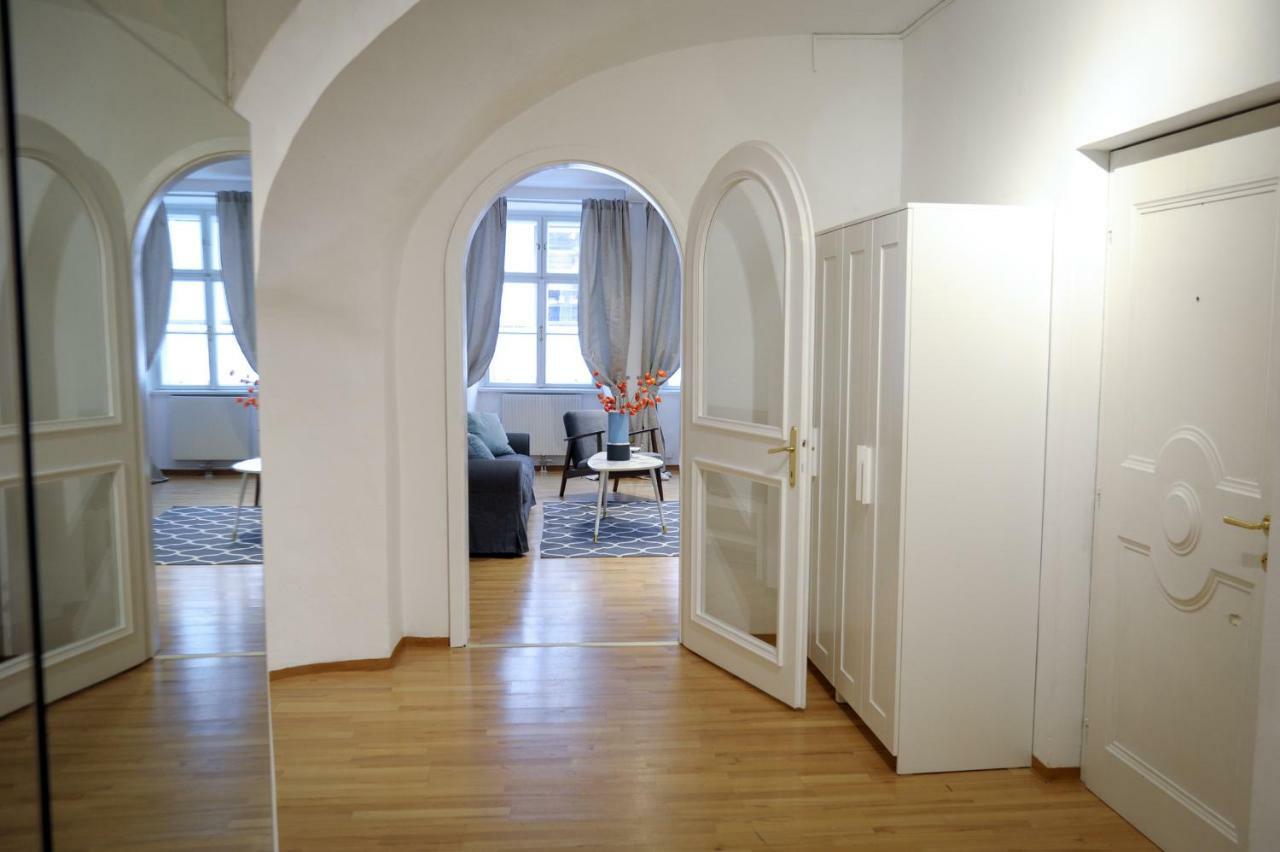 City Center Apartment Відень Екстер'єр фото